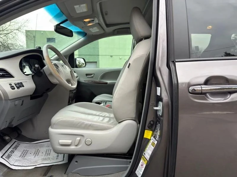 2013 Toyota Sienna 3rd Gen - Image 12 of 12