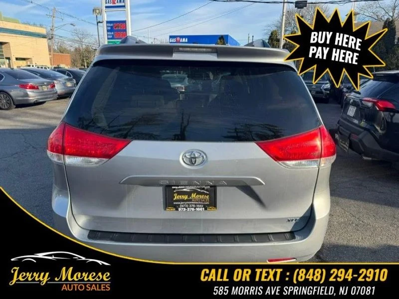 2013 Toyota Sienna 2nd Gen - Image 4 of 12