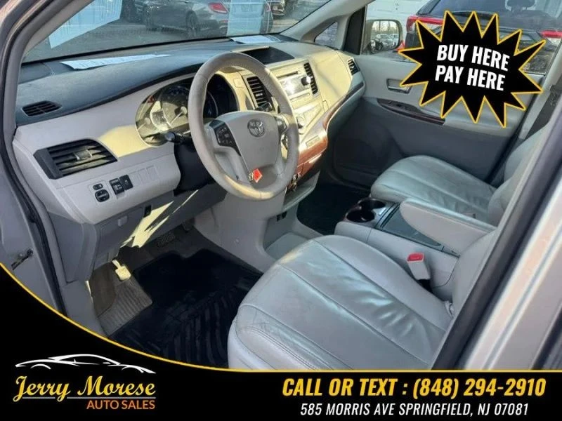 2013 Toyota Sienna 2nd Gen - Image 10 of 12