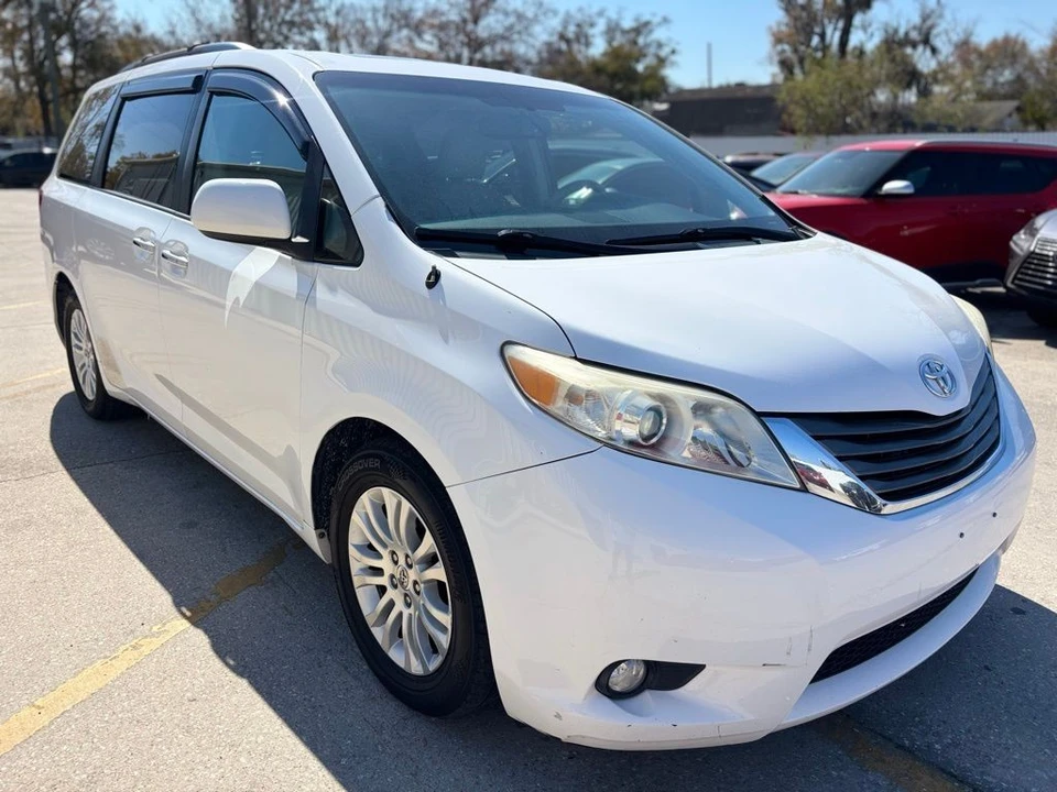 2013 Toyota Sienna 3rd Gen - Image 7 of 21