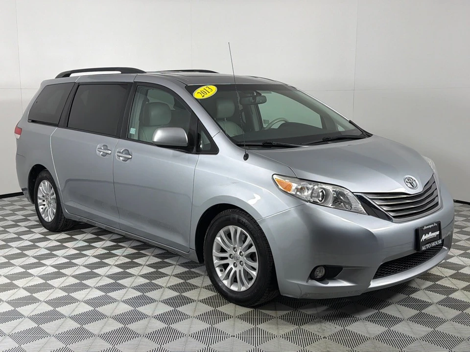 2013 Toyota Sienna 2nd Gen - Image 3 of 12