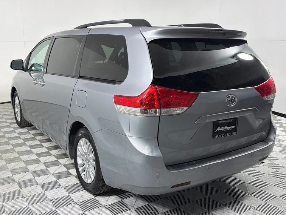 2013 Toyota Sienna 2nd Gen - Image 7 of 12