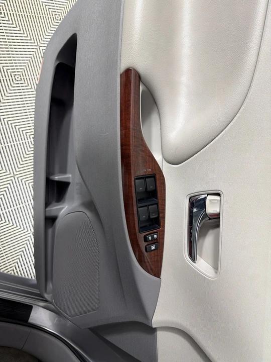 2013 Toyota Sienna 2nd Gen - Image 11 of 12