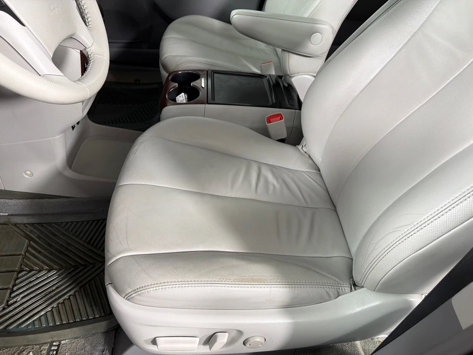 2013 Toyota Sienna 2nd Gen - Image 12 of 12
