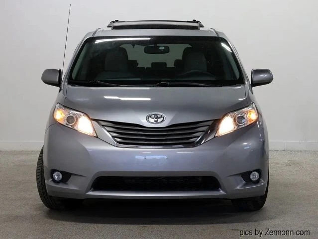2013 Toyota Sienna 3rd Gen - Image 5 of 21