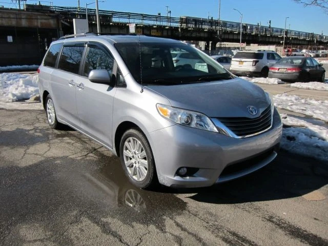 2013 Toyota Sienna 3rd Gen - Image 3 of 21