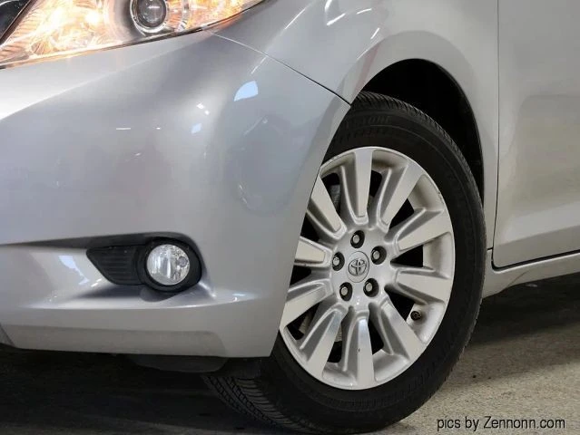 2013 Toyota Sienna 3rd Gen - Image 3 of 21