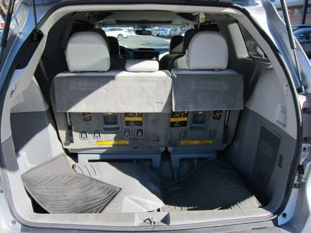 2013 Toyota Sienna 3rd Gen - Image 21 of 21