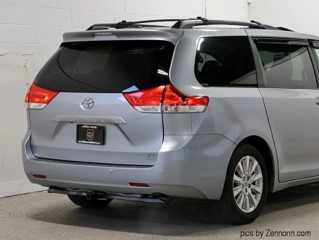 2013 Toyota Sienna 3rd Gen - Image 9 of 21