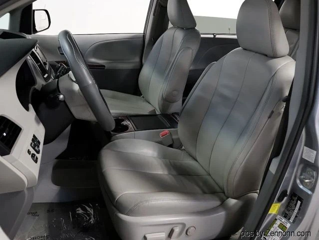 2013 Toyota Sienna 3rd Gen - Image 11 of 21