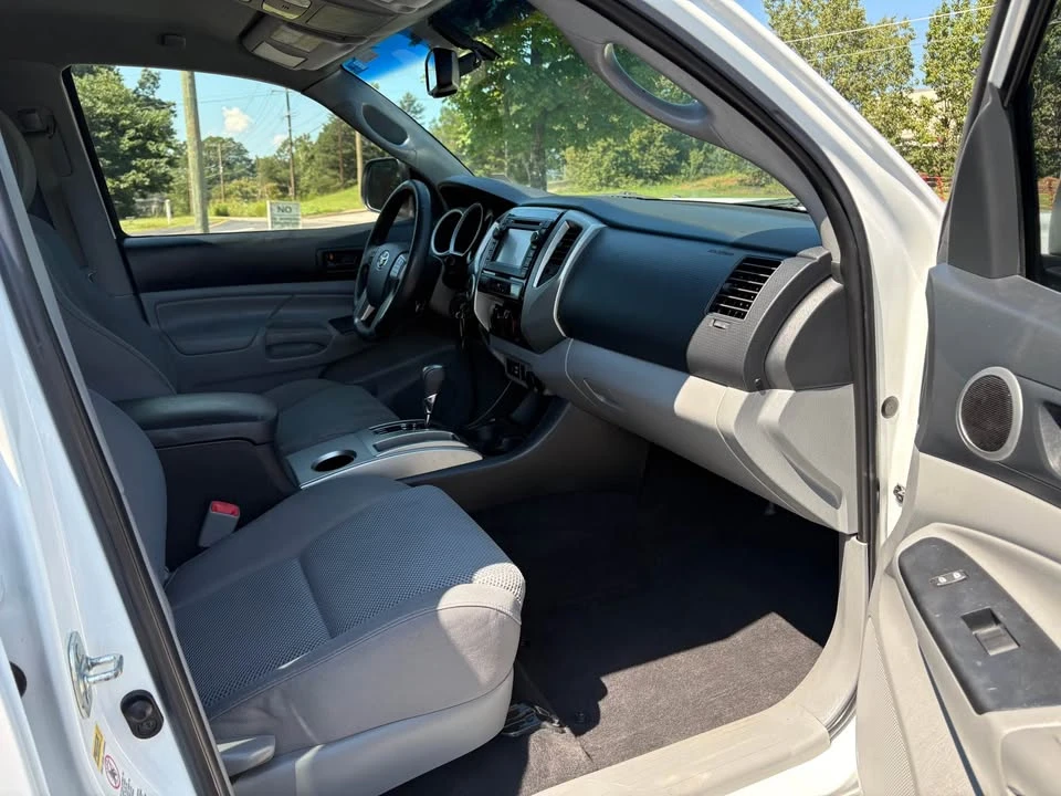 2013 Toyota Tacoma 2nd Gen - Image 7 of 13