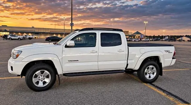 2013 Toyota Tacoma Double Cab TRD Sport Pickup 4D 6 ft