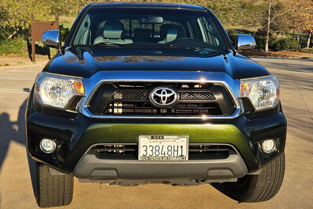 2013 Toyota Tacoma 2nd Gen - Image 2 of 31