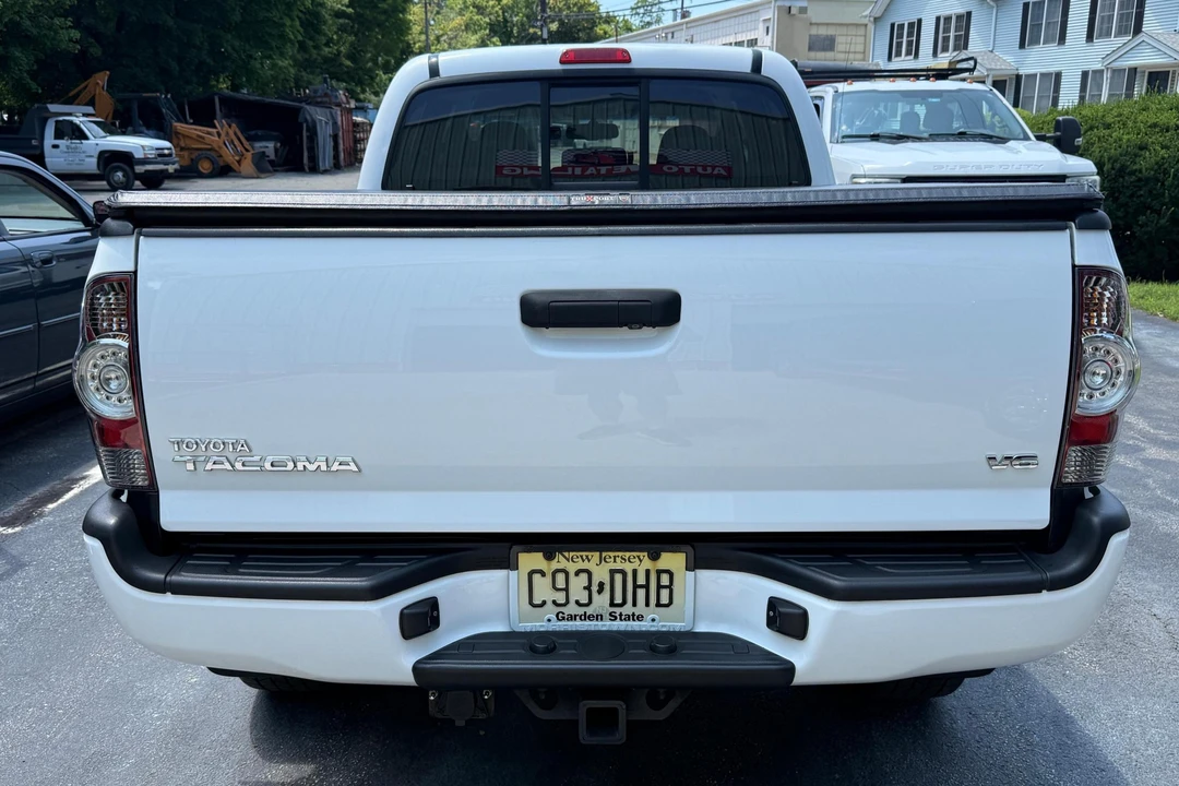 2013 Toyota Tacoma 2nd Gen - Image 5 of 31