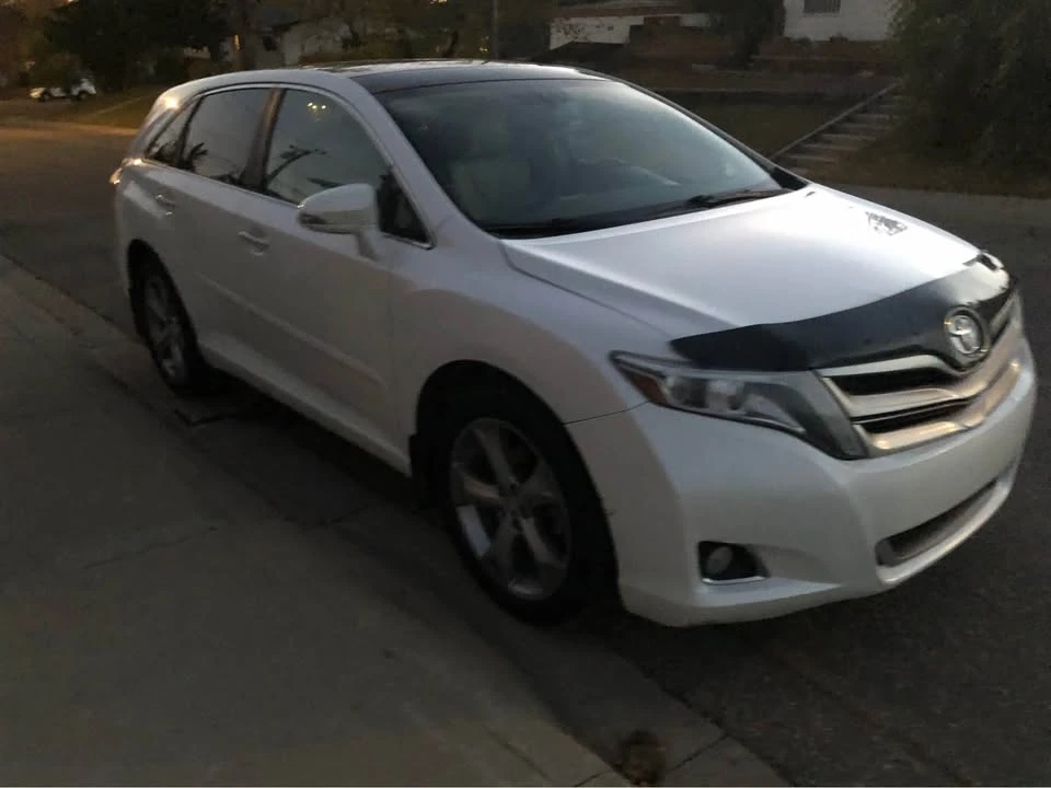 2013 Toyota Venza - Image 15 of 19
