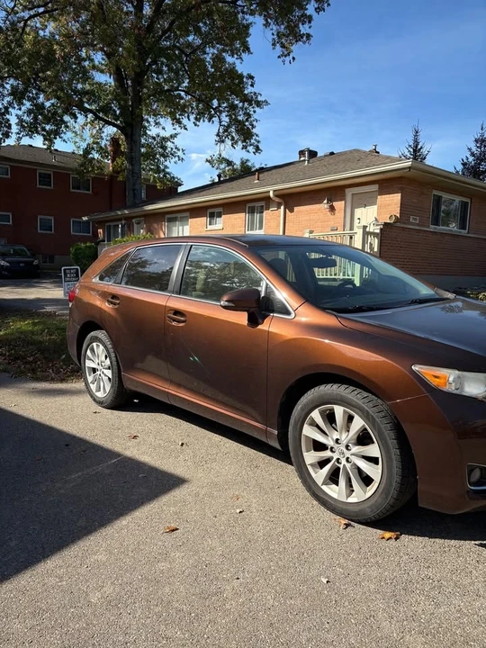 2013 Toyota Venza - Image 3 of 11