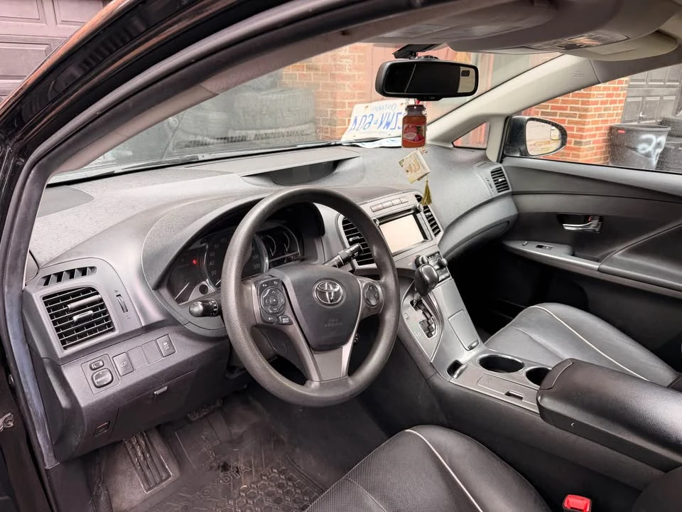 2013 Toyota Venza - Image 6 of 8