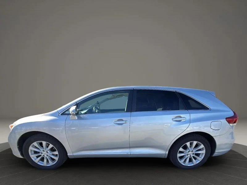 2013 Toyota Venza - Image 8 of 12