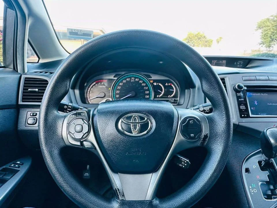 2013 Toyota Venza - Image 14 of 16