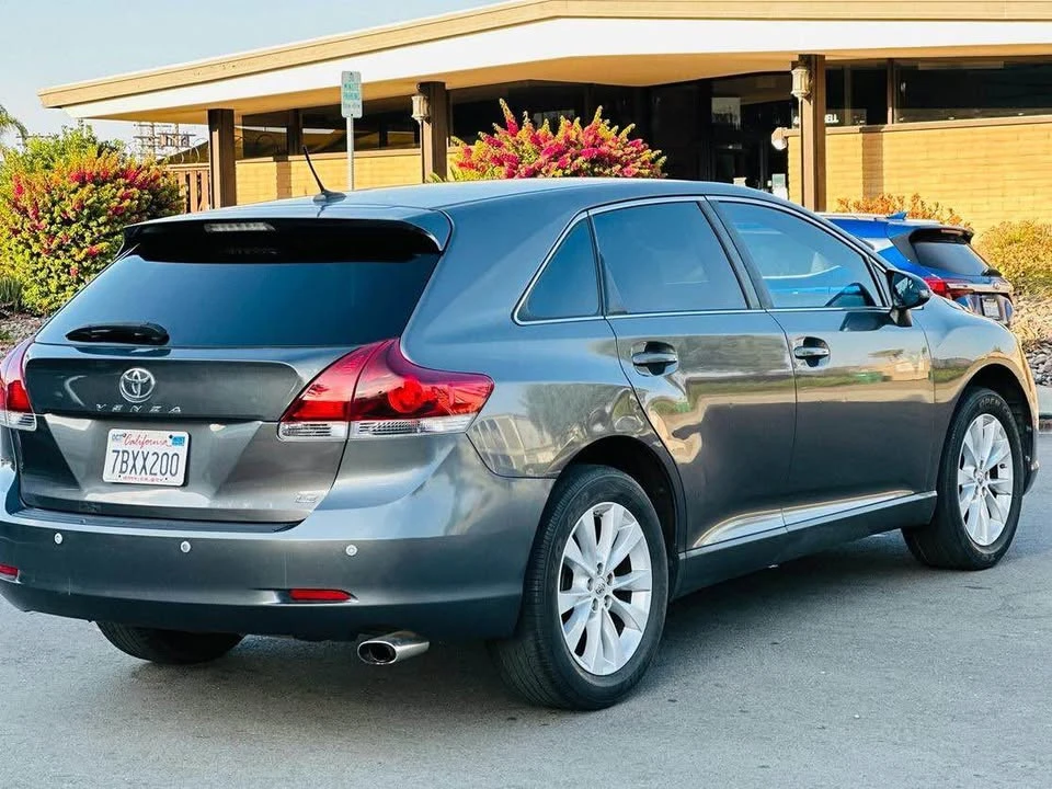 2013 Toyota Venza - Image 7 of 16