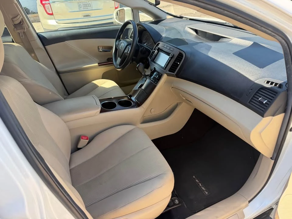 2013 Toyota Venza - Image 13 of 17