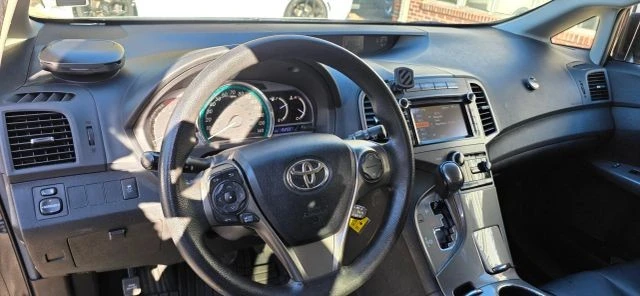 2013 Toyota Venza - Image 12 of 21