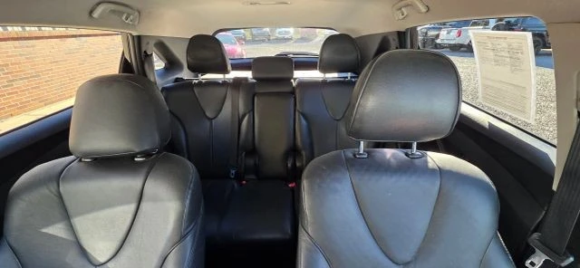 2013 Toyota Venza - Image 19 of 21