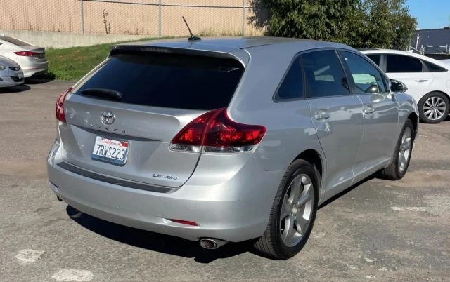 2013 Toyota Venza - Image 11 of 12
