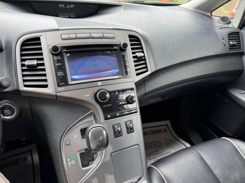 2013 Toyota Venza - Image 11 of 12