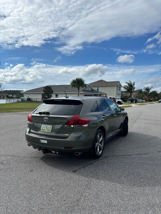 2013 Toyota Venza - Image 2 of 10