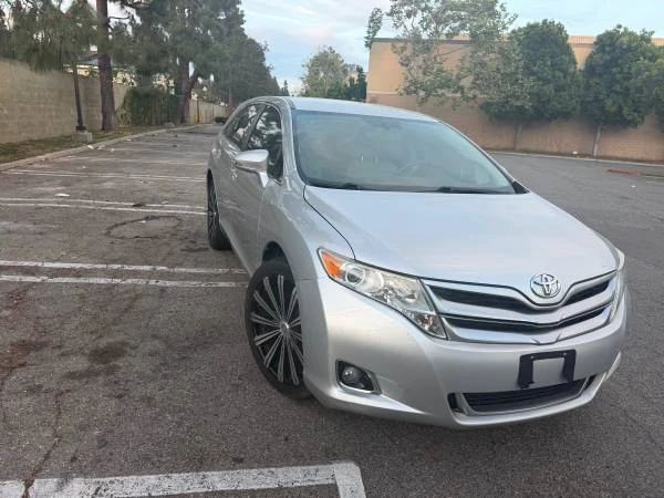 2013 Toyota Venza - Image 10 of 19