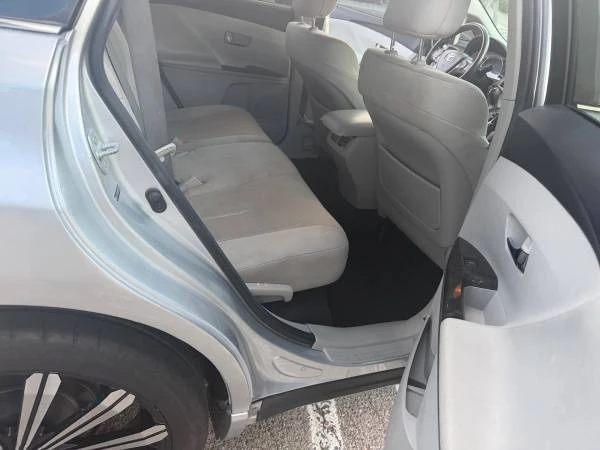 2013 Toyota Venza - Image 4 of 19