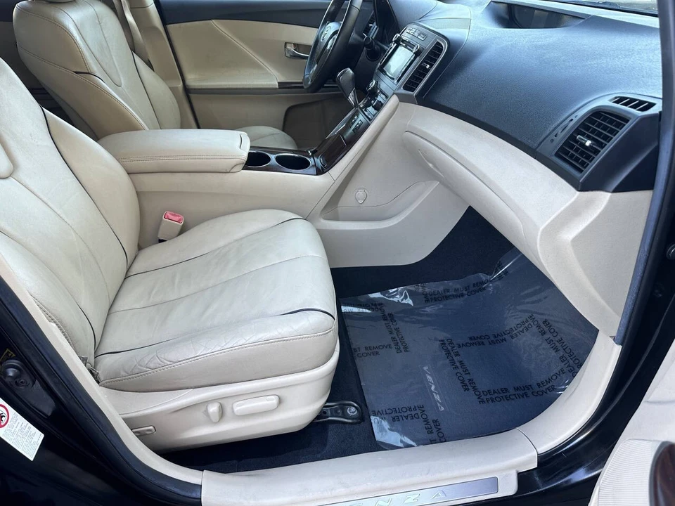 2013 Toyota Venza - Image 10 of 15