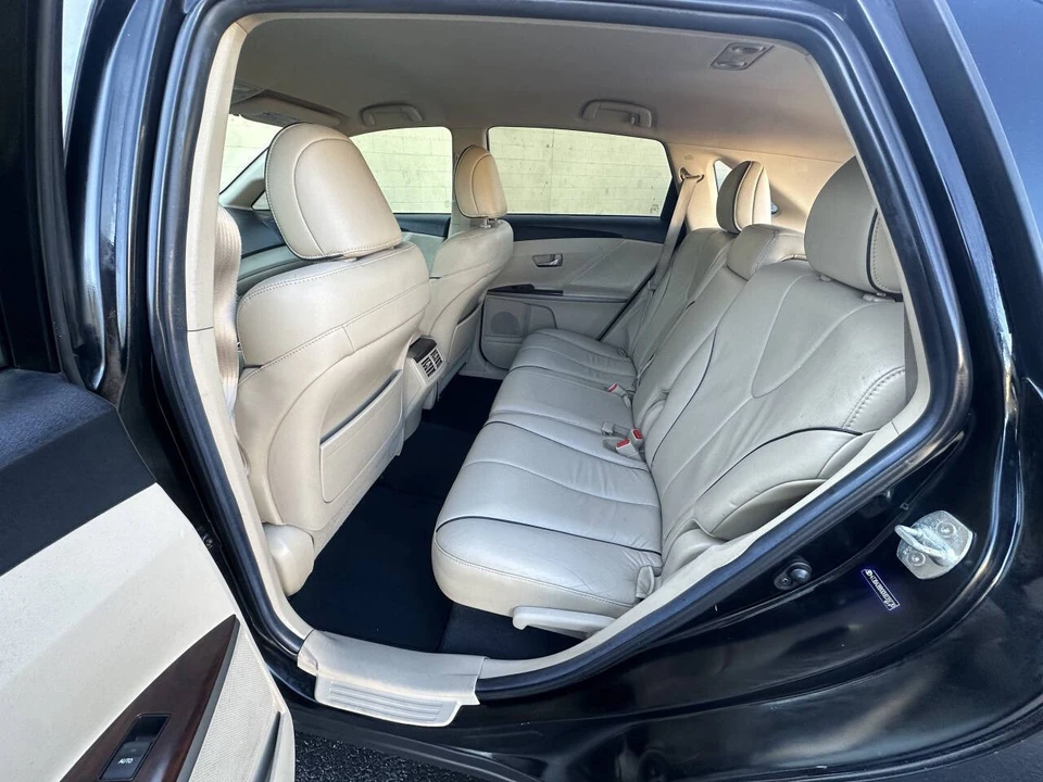 2013 Toyota Venza - Image 11 of 15