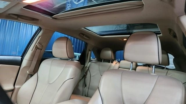 2013 Toyota Venza - Image 9 of 12