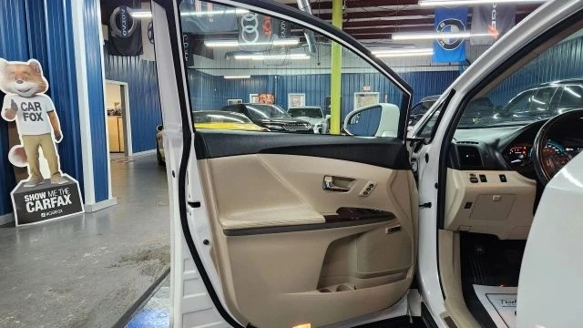 2013 Toyota Venza - Image 6 of 12