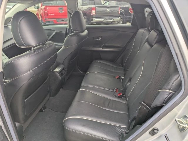 2013 Toyota Venza - Image 12 of 21
