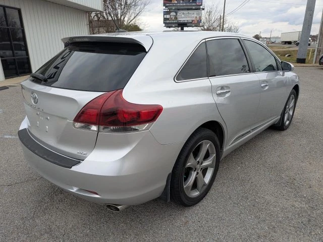 2013 Toyota Venza - Image 8 of 21