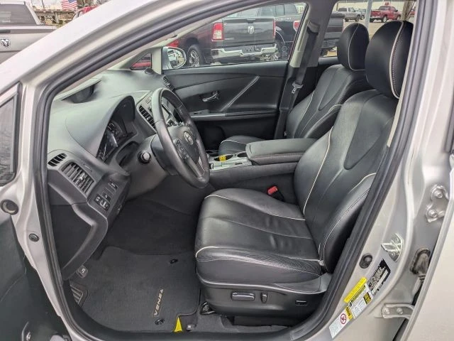 2013 Toyota Venza - Image 11 of 21