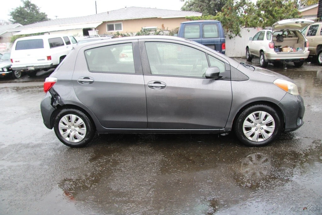 2013 Toyota Yaris - Image 7 of 21