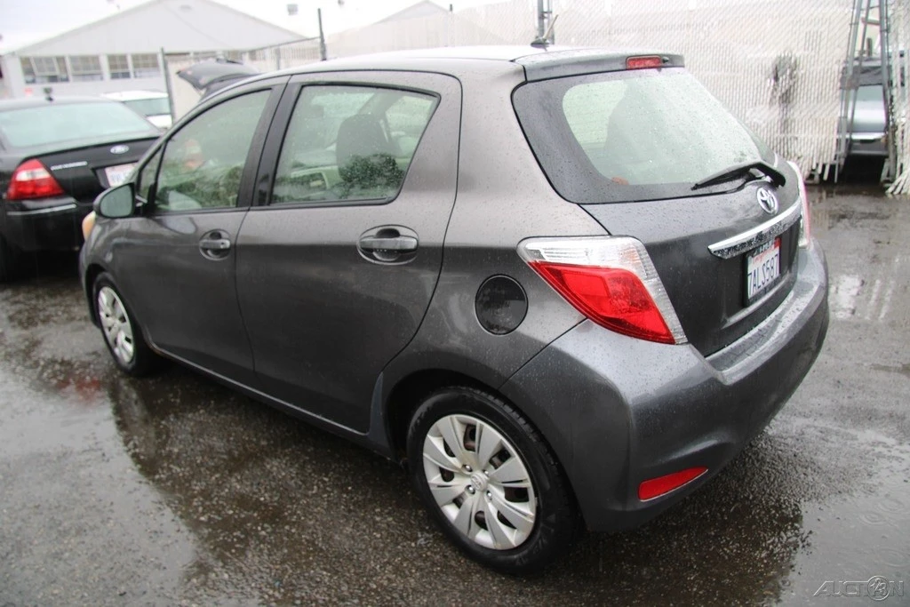 2013 Toyota Yaris - Image 4 of 21