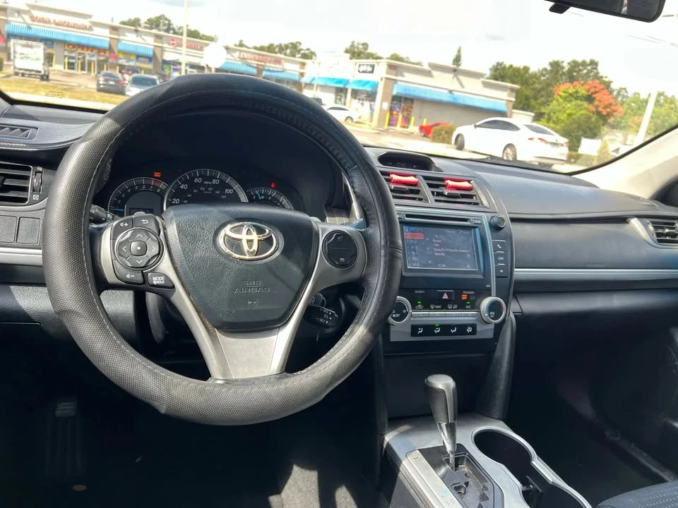 2013 Toyota Camry 7th Gen - Image 14 of 20