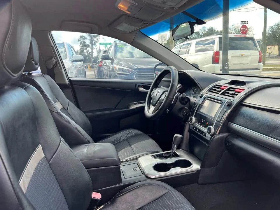 2013 Toyota Camry 7th Gen - Image 16 of 20