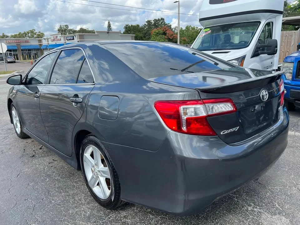 2013 Toyota Camry 7th Gen - Image 7 of 20