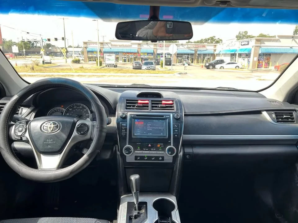 2013 Toyota Camry 7th Gen - Image 11 of 20