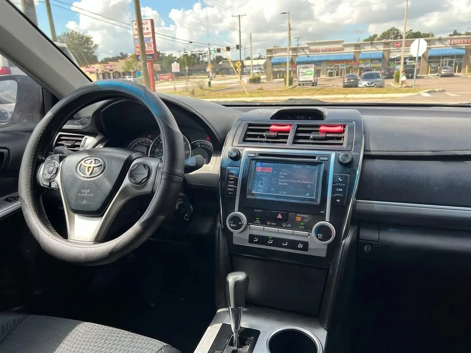 2013 Toyota Camry 7th Gen - Image 13 of 20