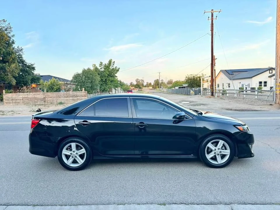 2013 Toyota Camry 7th Gen - Image 7 of 17
