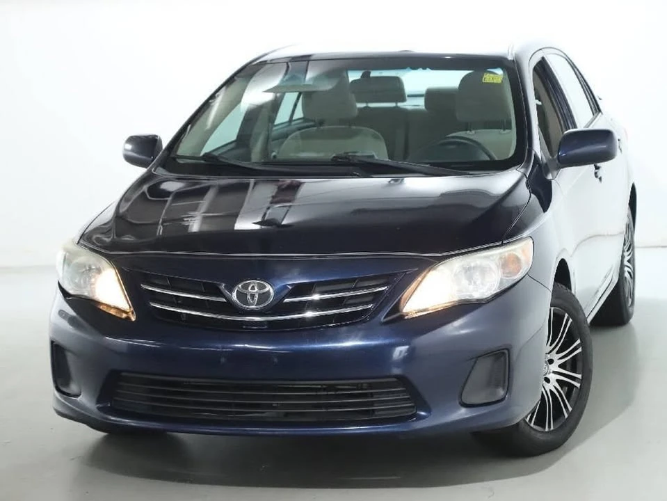 2013 Toyota Corolla 10th Gen - Image 3 of 20