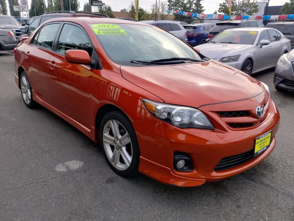 2013 Toyota Corolla 11th Gen - Image 2 of 19
