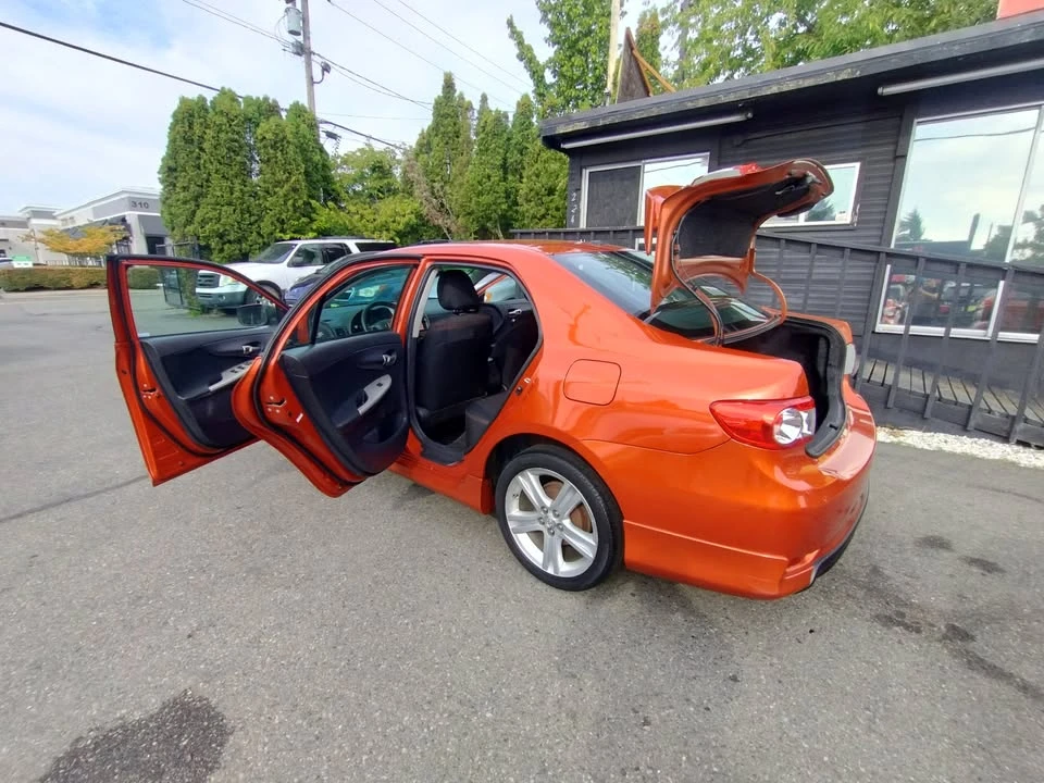 2013 Toyota Corolla 11th Gen - Image 16 of 19